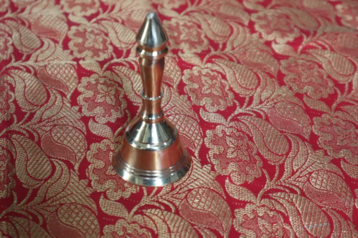 Puja Bell/ Ganta