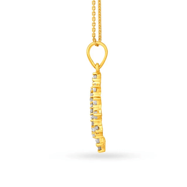 Fancy Teardrop Motif Gold Pendant