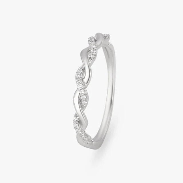 Tangled Diamond Finger Ring
