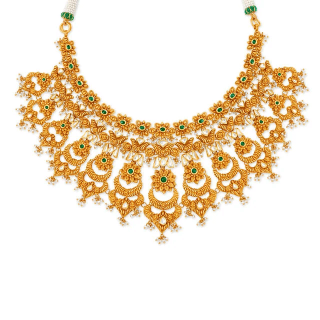 Ornate Gold Necklace Set for the Indian Bride