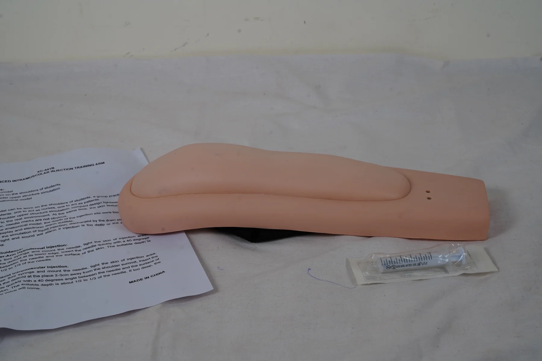 Advanced Intramuscular Injection Training Arm thumbnail 3