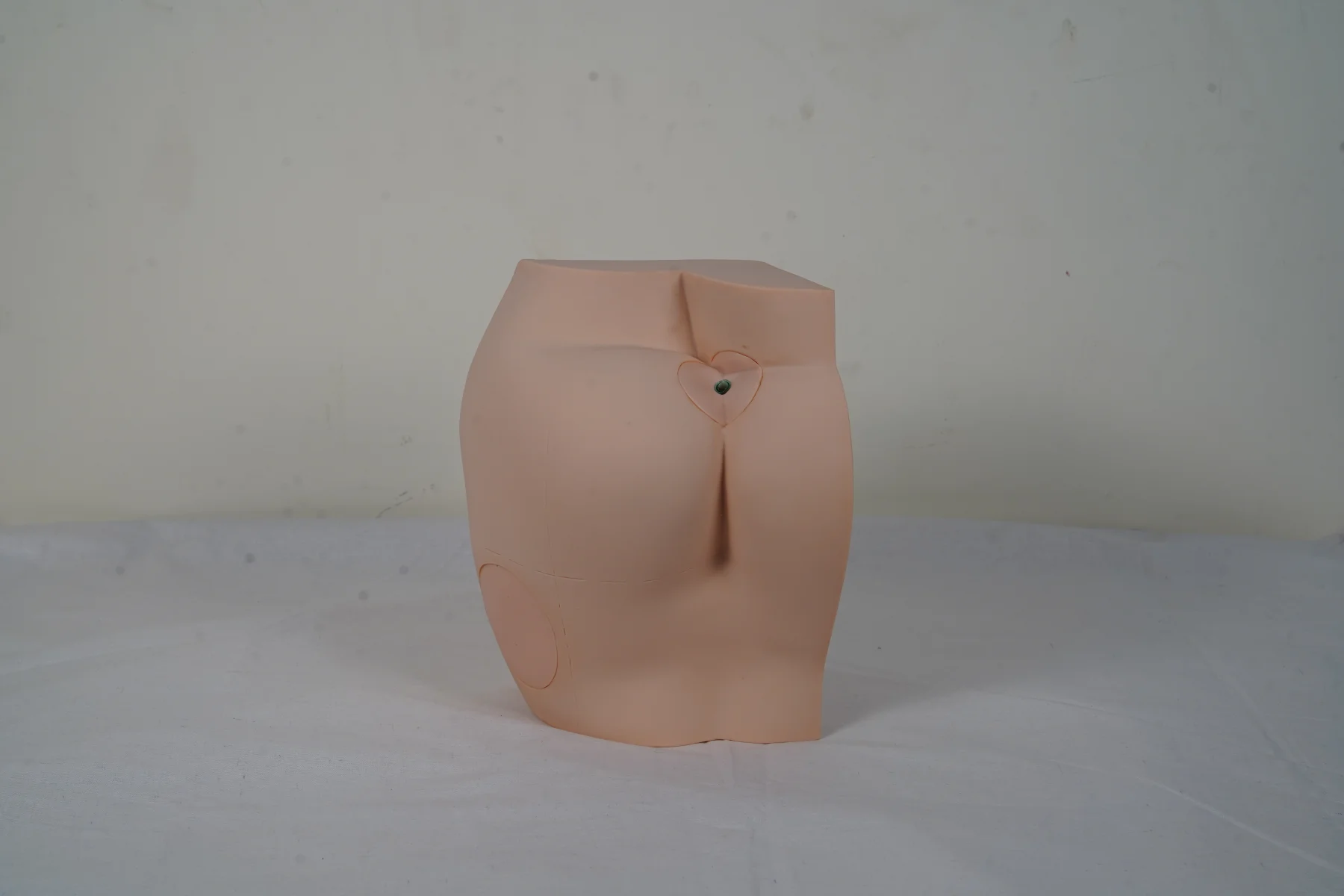 Buttock Injection Model thumbnail 3